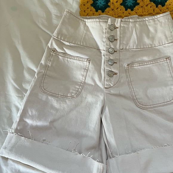 Free People high waisted denim shorts! - Picture 1 of 3
